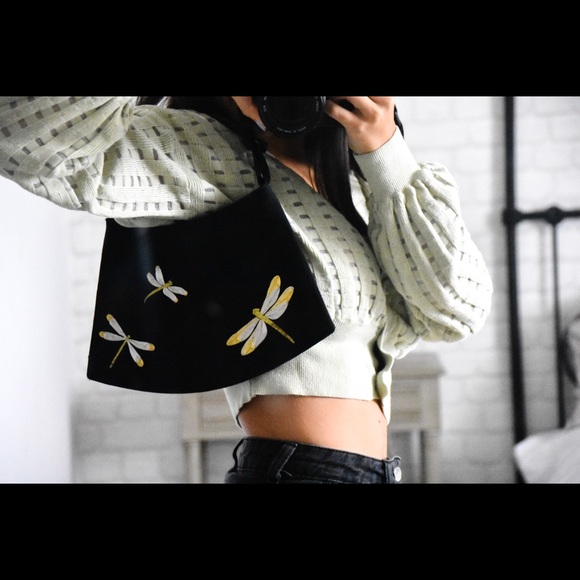 Vintage handbag🦋 - Picture 2 of 5